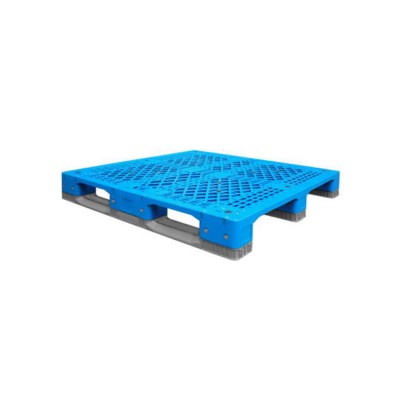 1300x1300 3 runner custom reusable plastic pallet